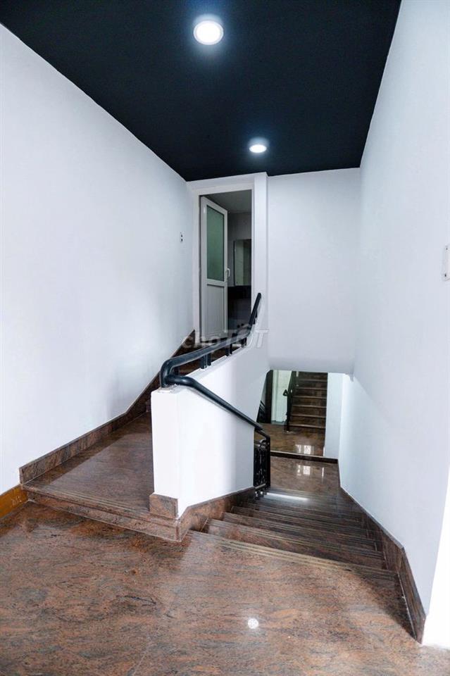 CHO THUÊ VILLA MẶT TIỀN PASTEUR - 8M X 30M (1 TRỆT 1 LẦU) GIÁ 130TR