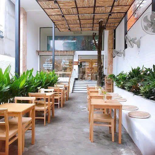 CHO THUÊ MẶT BẰNG XUÂN THỦY, THẢO ĐIỀN – 7M X 30M (TRỆT LẦU) GIÁ 94TR