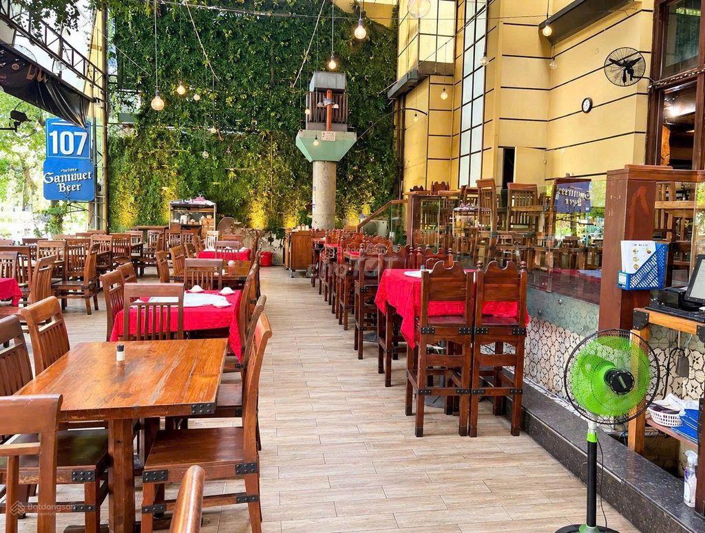 CHO THUÊ MẶT TIỀN PASTEUR, QUẬN 3 – DIỆN TÍCH KHỦNG 900M², NỞ HẬU ĐẸP