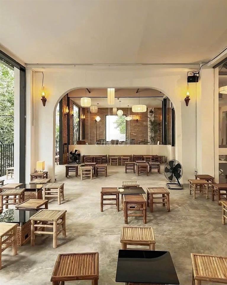 CHO THUÊ MBKD HAI BÀ TRƯNG NGANG 12M DTSD 322M2 GIÁ 180 TRIỆU