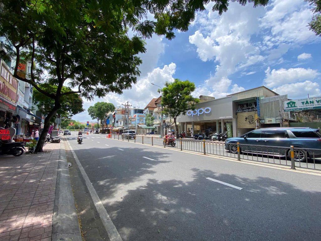 CHO THUÊ MBKD SÂN VƯỜN NGUYỄN VĂN LUÔNG DTSD 930M2 GIÁ 150 TRIỆU