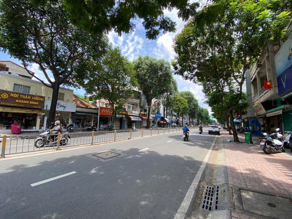 CHO THUÊ MBKD SÂN VƯỜN NGUYỄN VĂN LUÔNG DTSD 930M2 GIÁ 150 TRIỆU