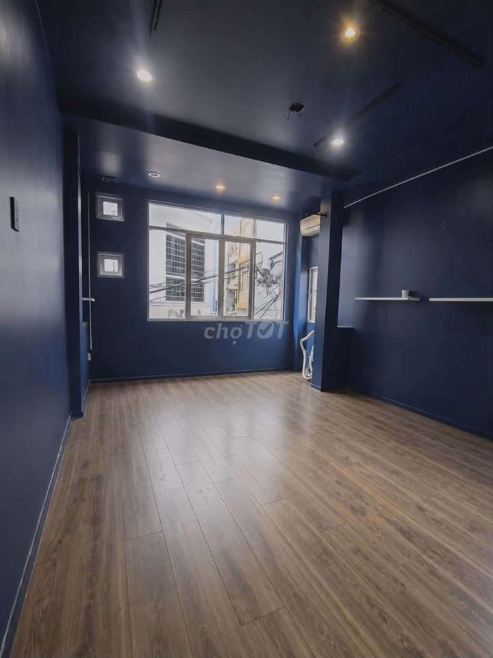 Shophouse lầu 1&2 Quận 1 trong tòa nhà kinh doanh
