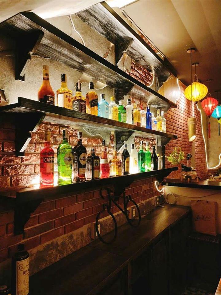 SANG NHƯỢNG NHÀ HÀNG CẠNH KS REX