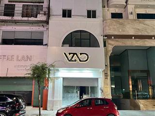 CHO THUÊ MT VÕ VĂN TẦN Q3 DT 300M2 GIÁ 130TR