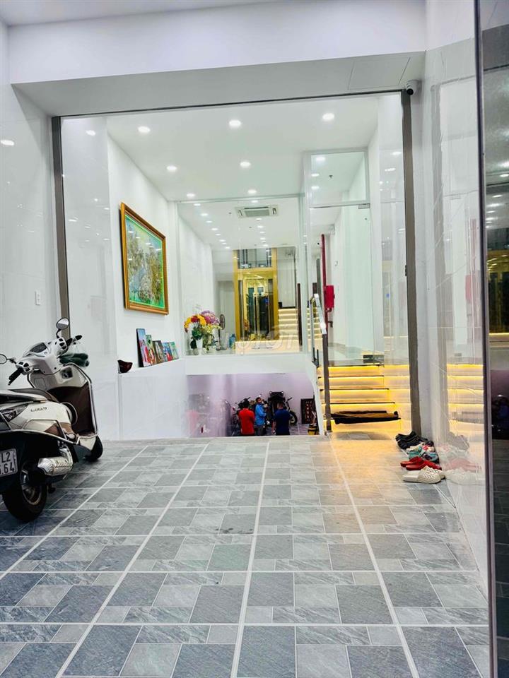 cho thuê văn phòng cty mặt tiền 192 cống quỳnh
