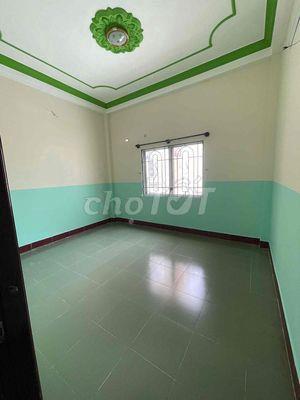 Phòng lạc long quân ngay công viên Đầm sen,0 chung chủ,giờ tự do