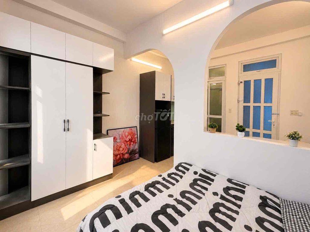 Cho thuê căn hộ 1 phòng ngủ full nội thất Q10