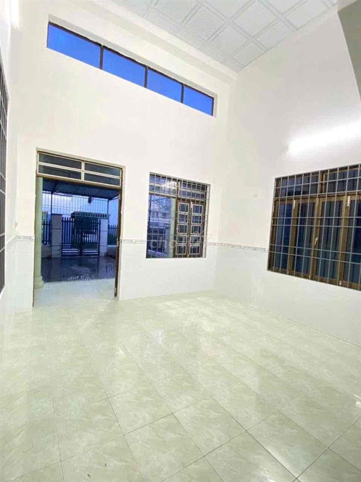 Cần bán gấp căn nhà xã vĩnh ngọc 2 mặt tiền