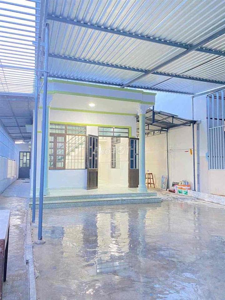 Cần bán gấp căn nhà xã vĩnh ngọc 2 mặt tiền