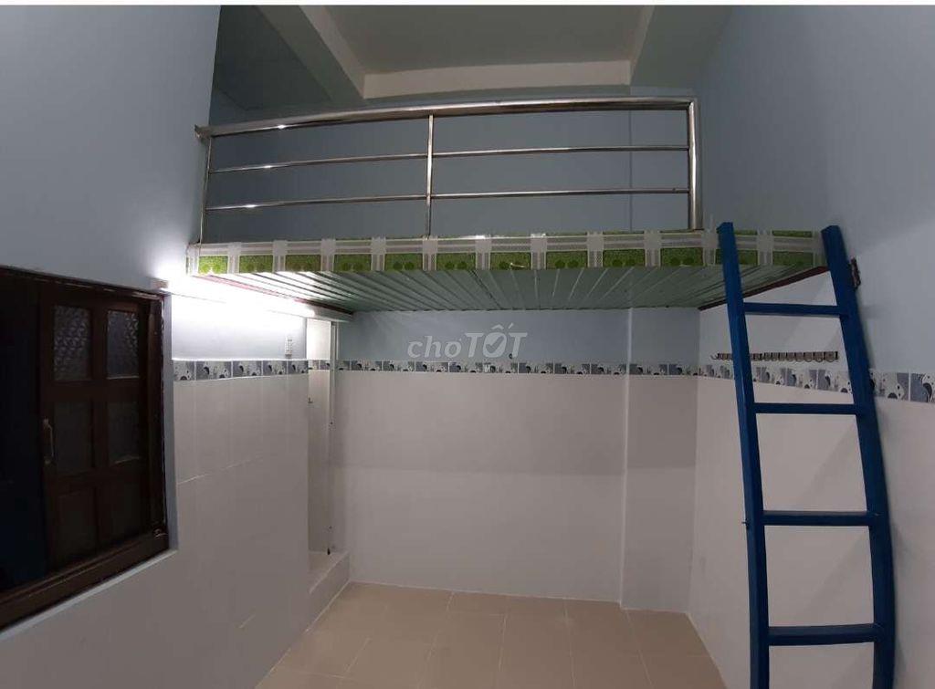 Phòng cho SINH VIÊN  THUÊ  20m2 Gần Cầu Chử Y .Quận 5