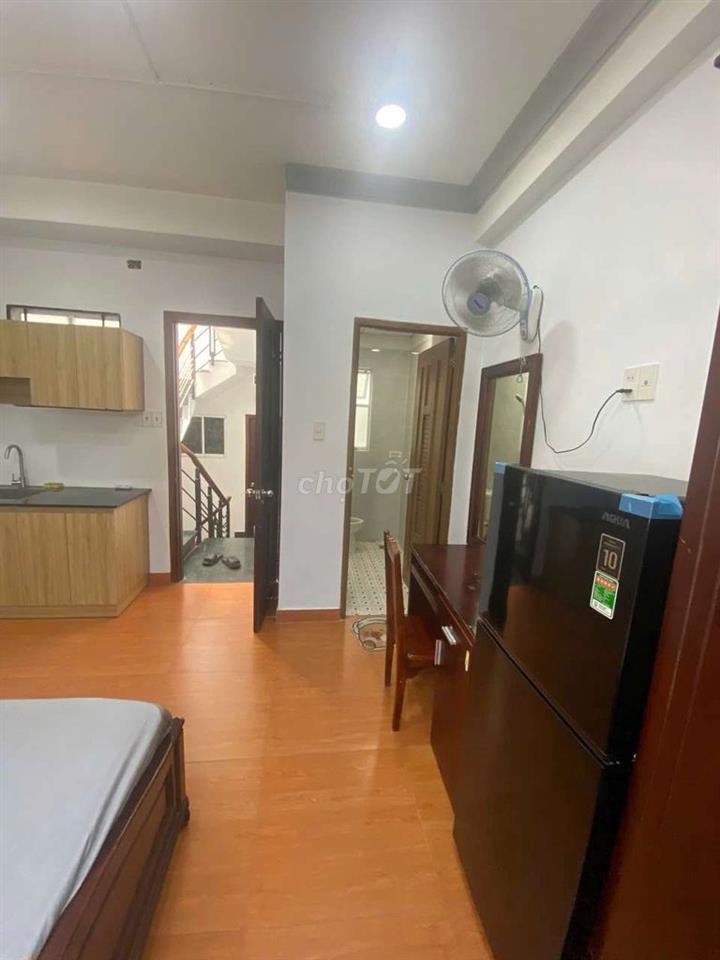 PHÒNG Ở NGAY CHỈ 5TRIỆU FULL NỘI THẤT _QUẬN 1