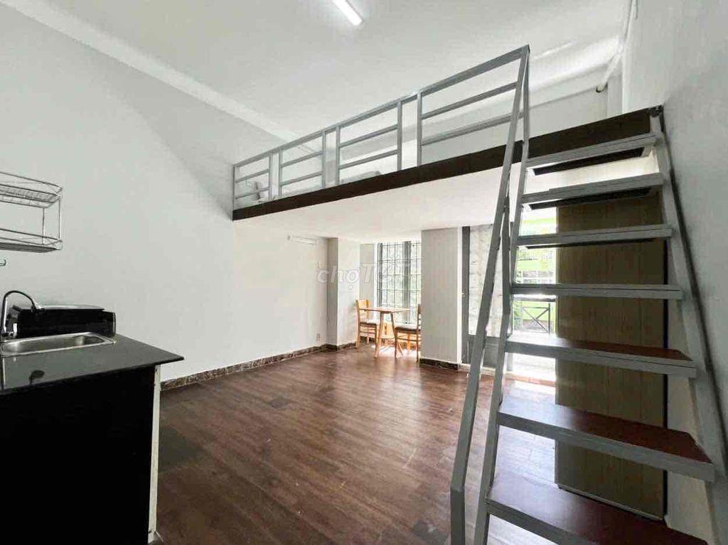 DUPLEX Ở ĐƯỢC 4 NGƯỜI NGAY TRUNG TÂM Q3