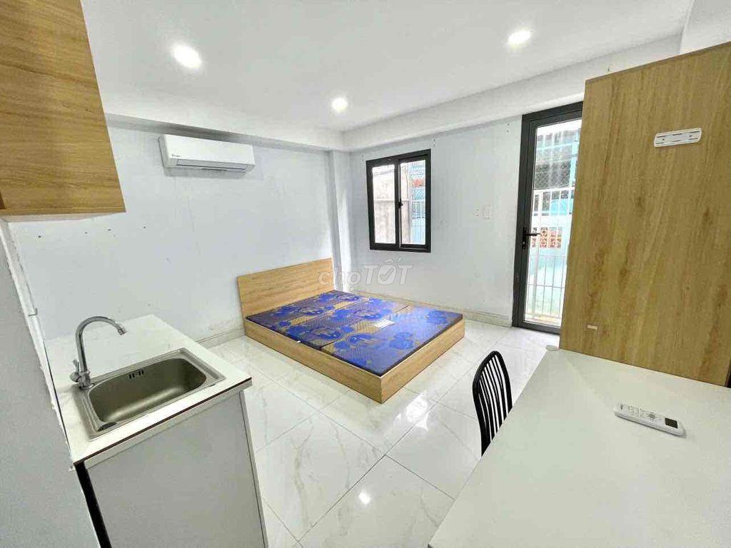 STUDIO BAN CÔNG CHƯA TỚI 6TR NGAY TRUNG TÂM Q10