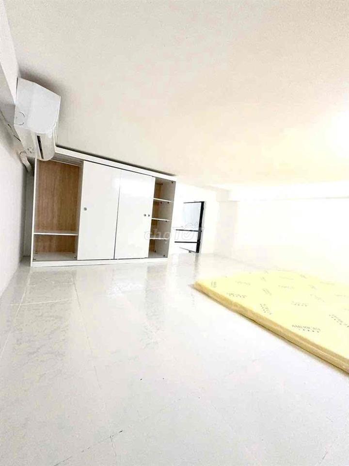 DUPLEX GÁC SIÊU RỘNG NGAY TRUNG TÂM Q3