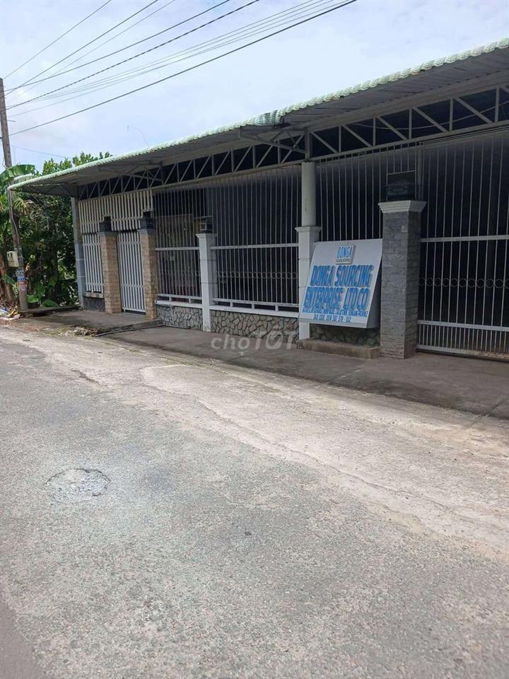 Cho thuê nhà xưởng rộng 1700m² làm xưởng may, xưởng sản xuất