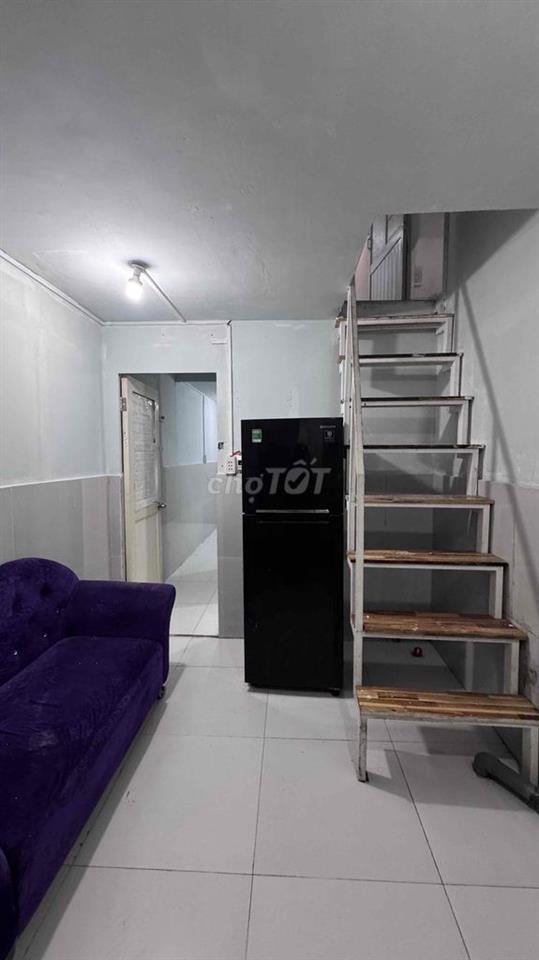 Nhà nguyên căn 1 trệt 1 lầu căn 3 phòng ngủ - 3 toilet - 3 máy lạnh