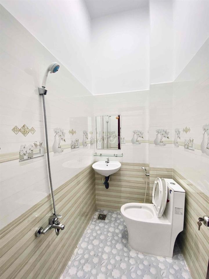 Ở ghép Quận 4 cách ĐH Nguyễn Tất Thành 200m chỉ 1tr2
