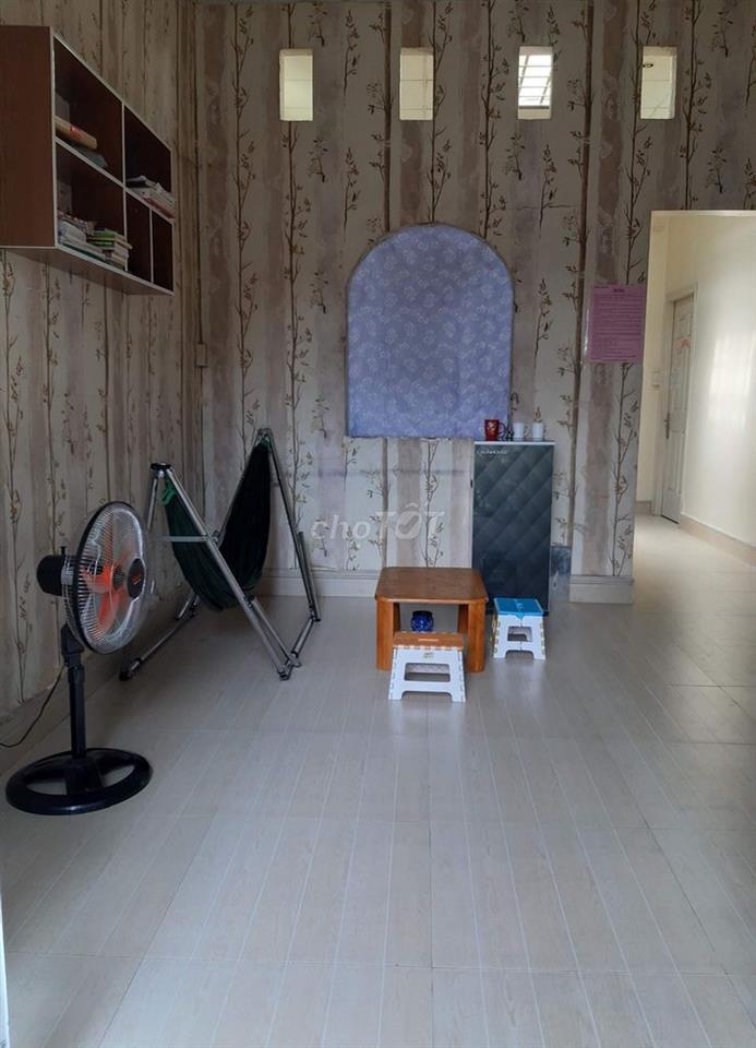Ở ghép q8 gần STU chỉ 1tr1 bao trọn gói