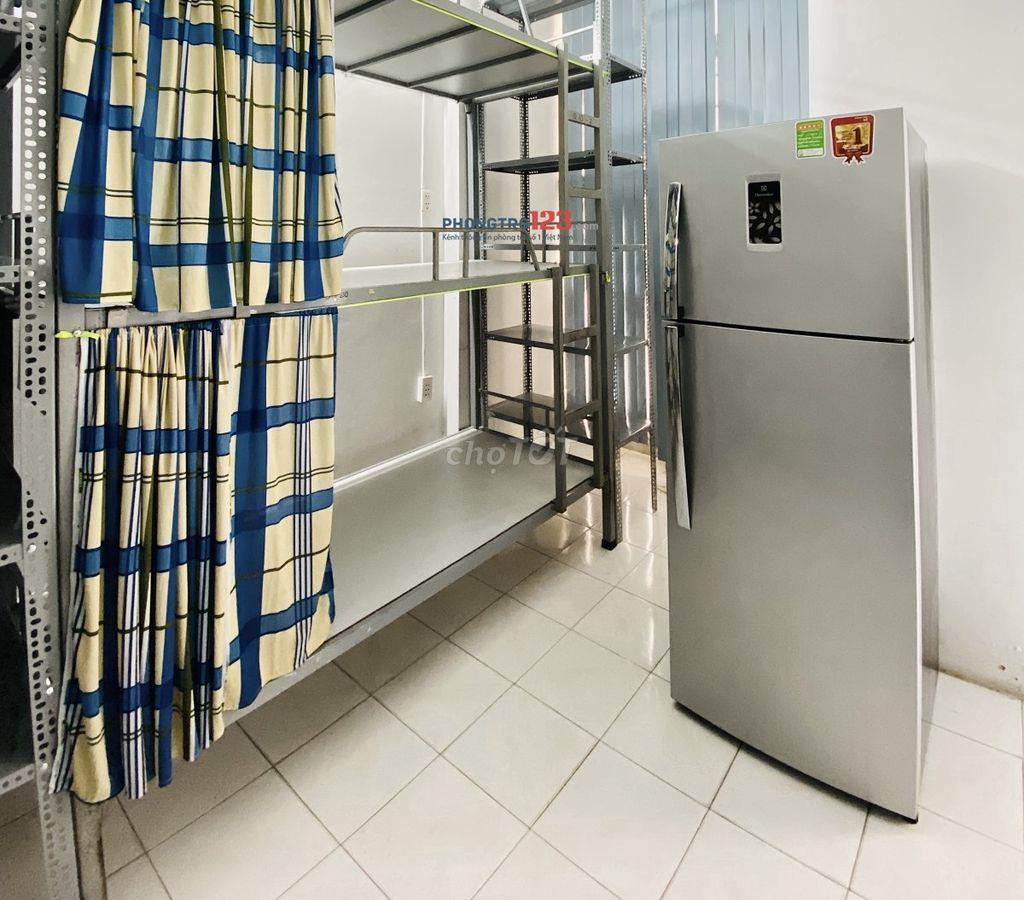 Ở ghép Q1 cách Cao Đẳng Kỹ Thuật Cao Thắng 500m