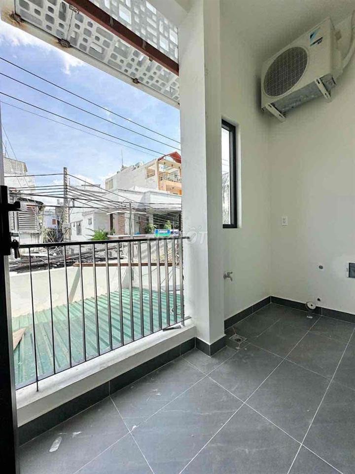 1PN CMT8 Quận 10 – Gần ĐH Bách Khoa, UEH, Vạn Hạnh Mall , CV Lê Thị Ri