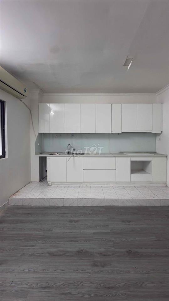 Cho nữ thuê phòng có sẵn bếp, máy lạnh