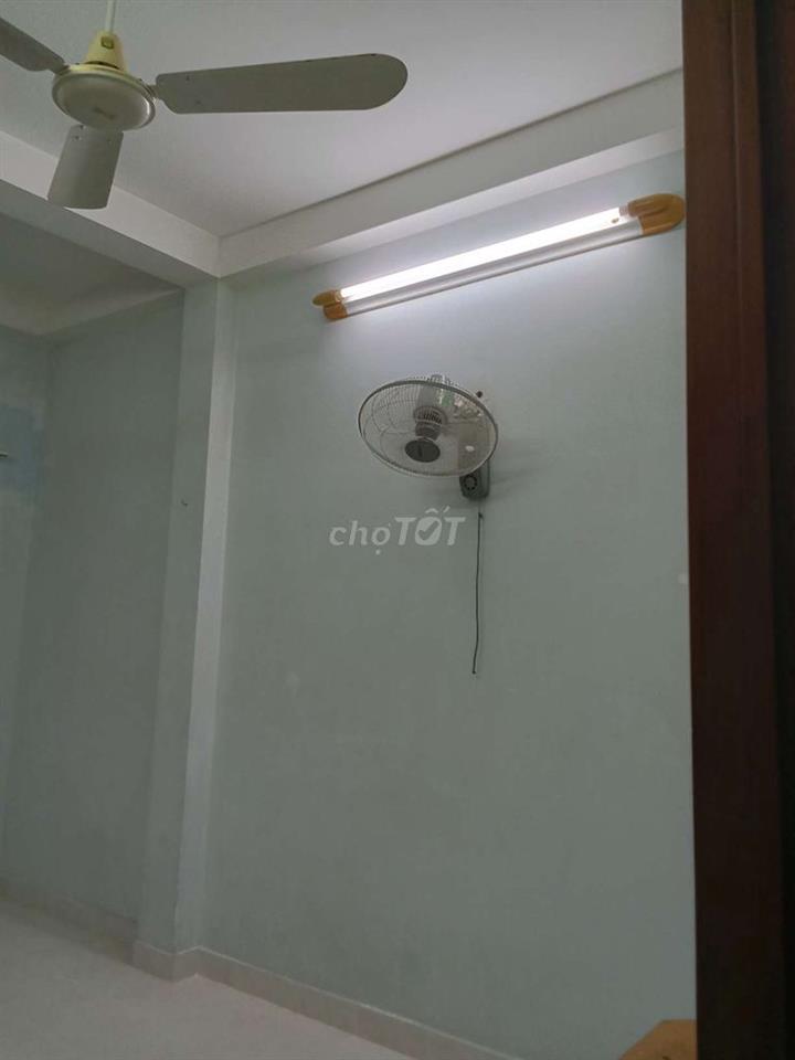Cho thuê phòng lầu 3