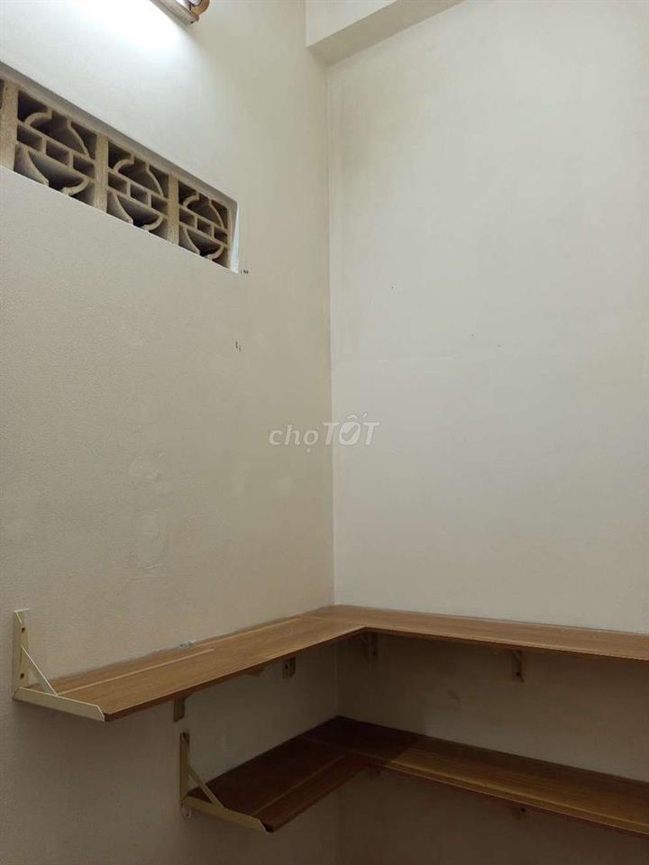 Phòng trọ giá rẻ 1 triệu rưỡi ở quận 1 đối diện đài truyền hình TPHCM