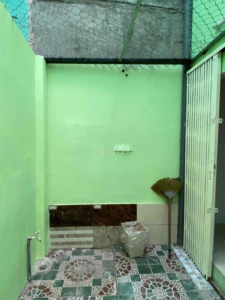Cho thuê nhà 415/3 Âu Cơ 3x25m 4PN 2WC