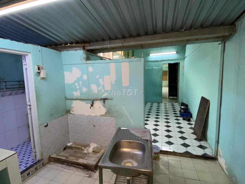 Chung cư 2PN lầu 3 - 352 Trần Phú, Quận 5