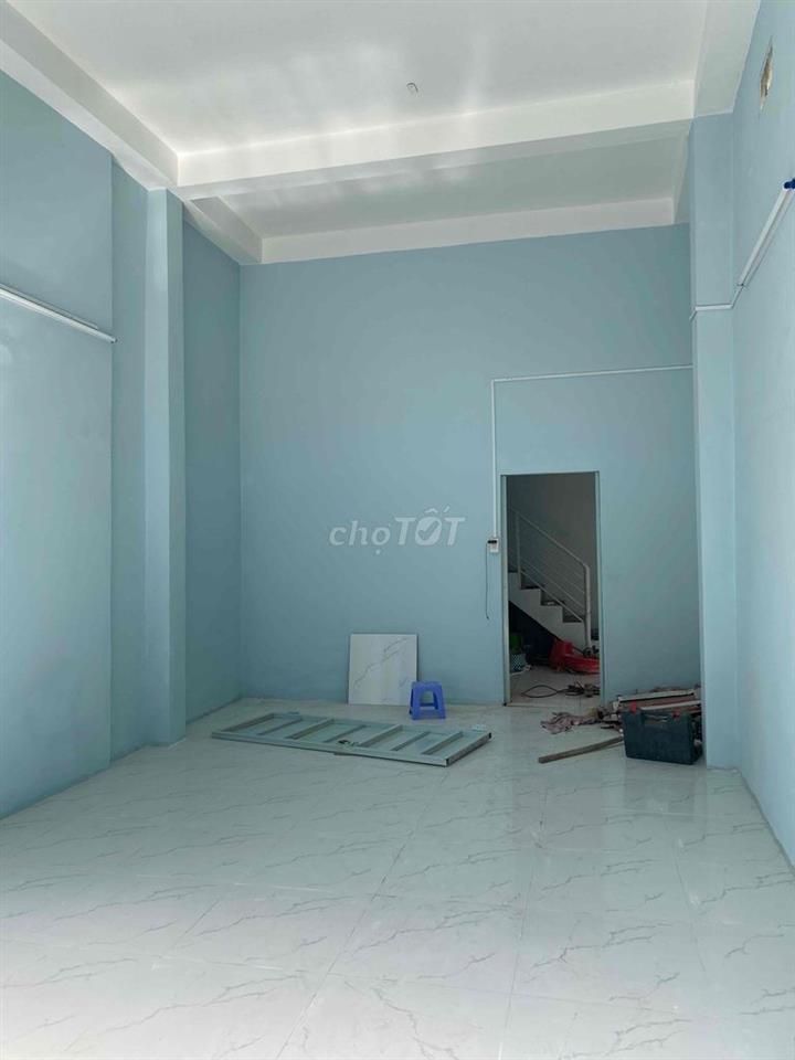 Nhà 2MT Lạc Long Quân, tiện kinh doanh
