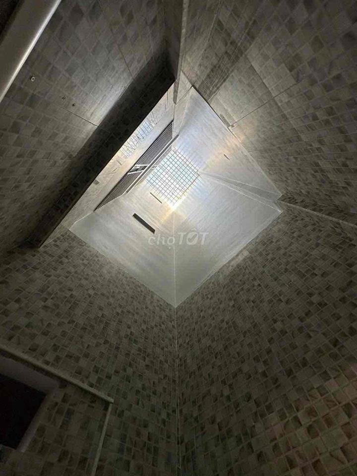 5PN 4WC NHÀ ĐẸP HUỲNH THIỆN LỘC