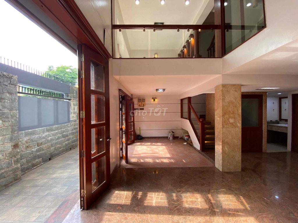 NHÀ ĐẸP 8x12m 5PN CHO THUÊ LÀM VPCT