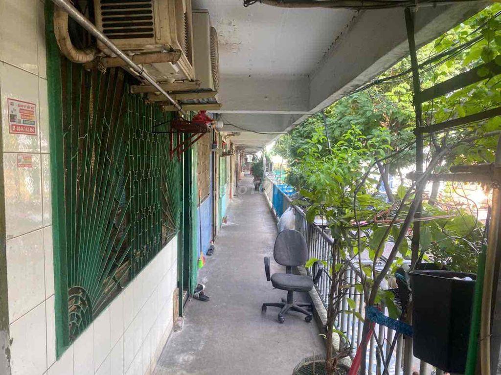 Bán nhà chung cư Ngô Gia Tự Lô S đường Hoà Hảo,giá 2tỷ4 thương lượng
