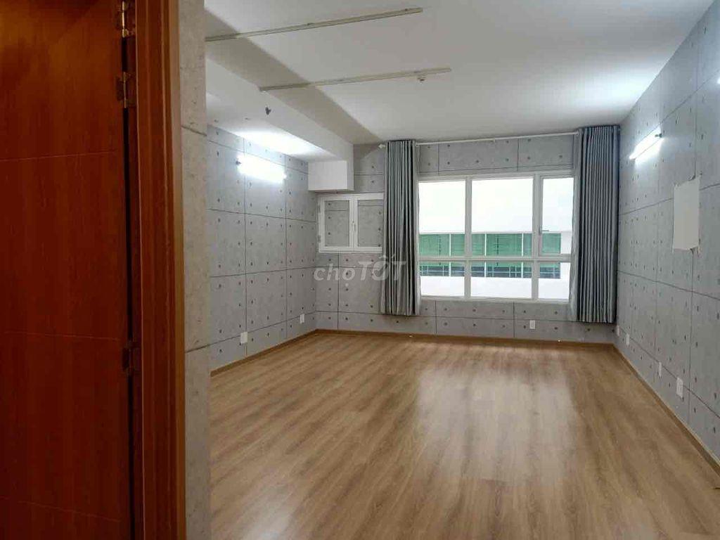 VĂN PHÒNG Ở lại được Cao Thắng Q10 , 30- 200m2 (giá từ 9tr - 35tr/th)