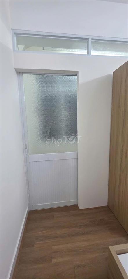 CHỦ ĐỔI NHÀ TO CẦN BÁN GẤP CĂN HỘ NGUYỄN KIM  – LẦU 2 SỬA TÂM HUYẾT