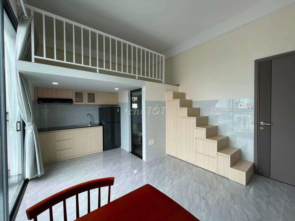 CĂN HỘ DUPLEX BAN CÔNG RỘNG 40M2, GÁC CAO 2M NGAY NHÀ GA T3 