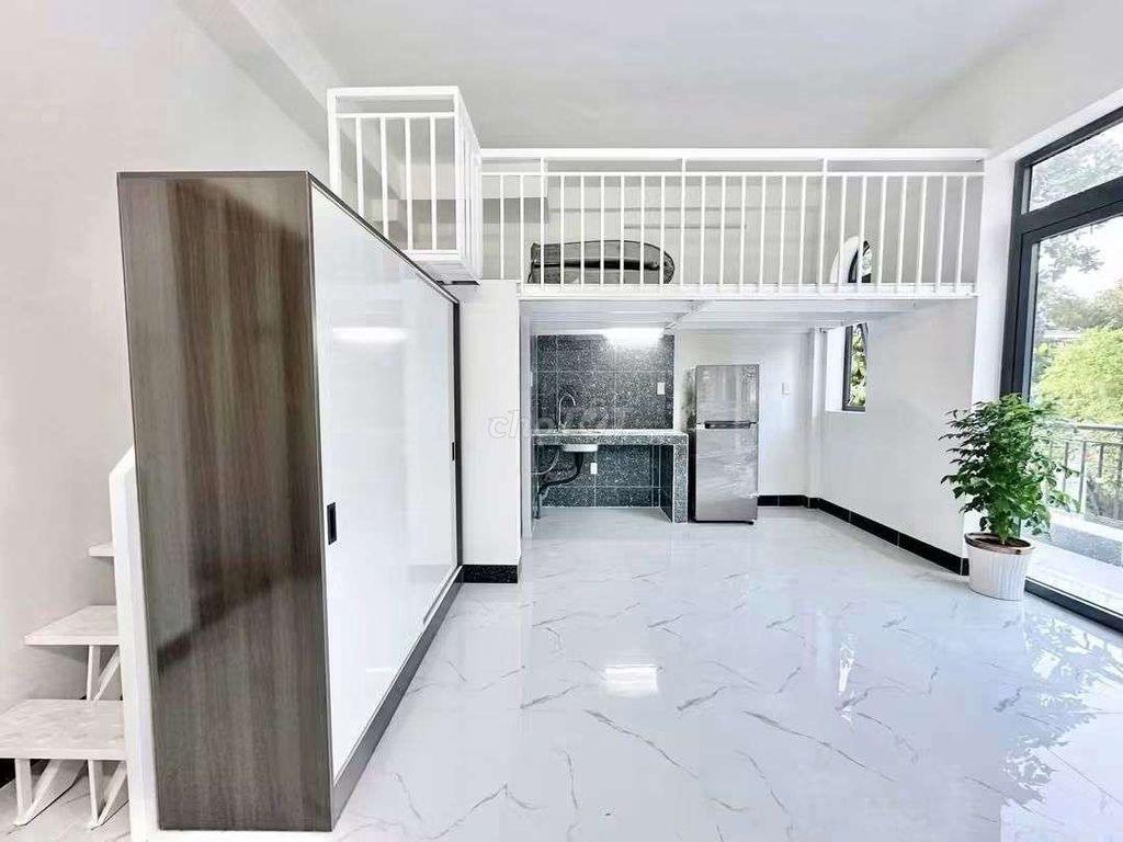 Căn Hộ Duplex Ban Công 40m2 Đầy Đủ Nội Thất - Ngay Hoàng Văn Thụ