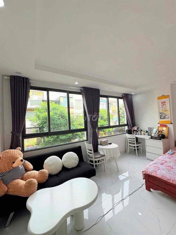 STUDIO 40m2 TRUNG TÂM NGAY VÒNG XOAY DÂN CHỦ