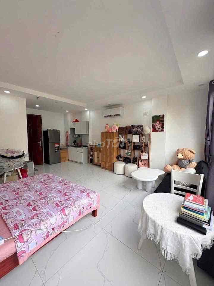 STUDIO 40m2 TRUNG TÂM NGAY VÒNG XOAY DÂN CHỦ