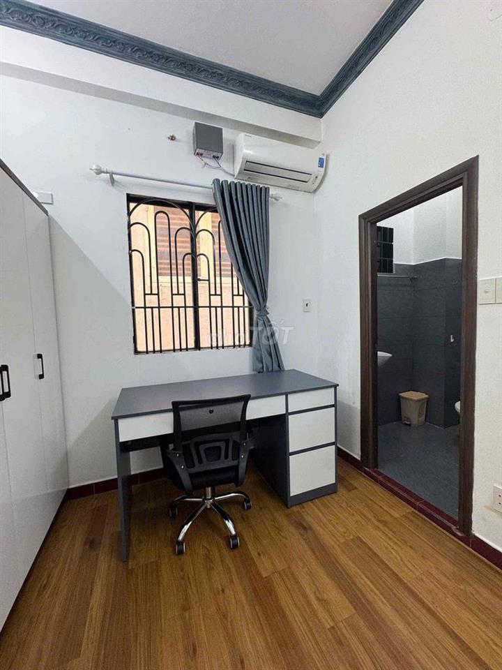 TRỐNG 1 CĂN STUDIO FULL NỘI THẤT GẦN TRẦN HƯNG ĐẠO QUẬN 5