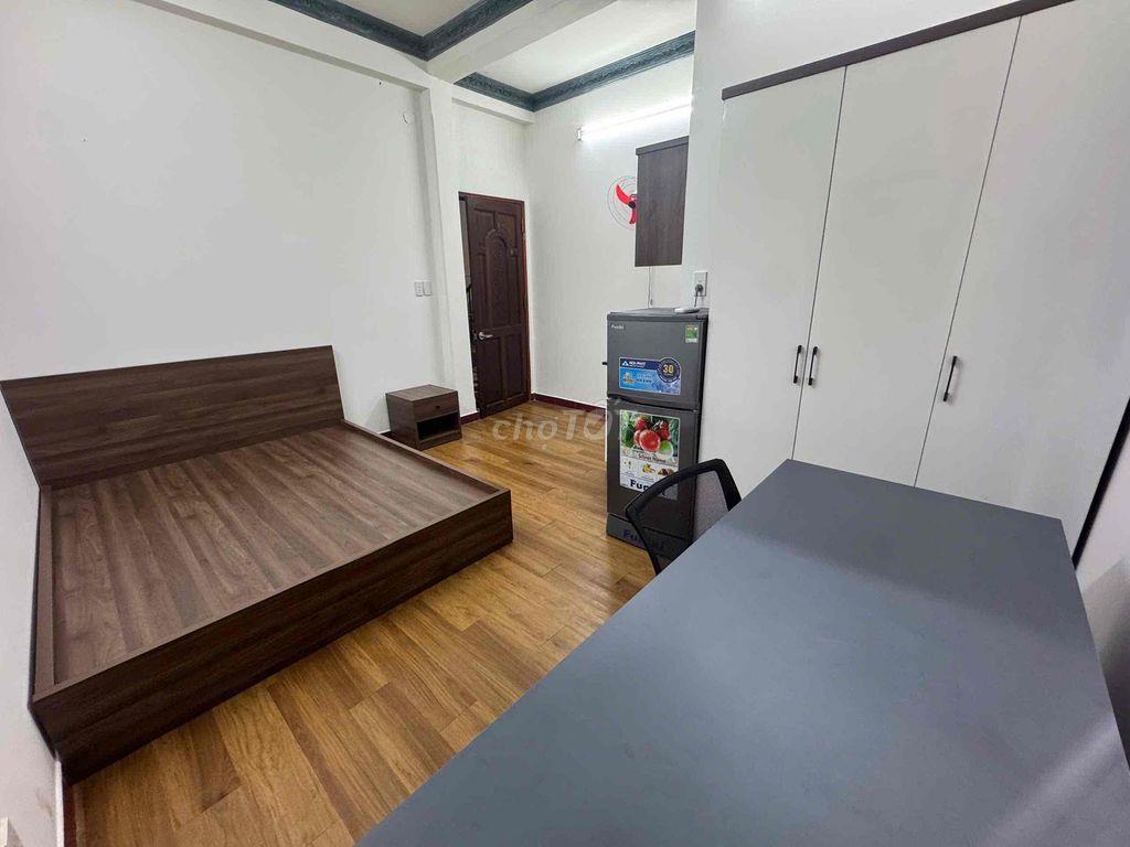 TRỐNG 1 CĂN STUDIO FULL NỘI THẤT GẦN TRẦN HƯNG ĐẠO QUẬN 5