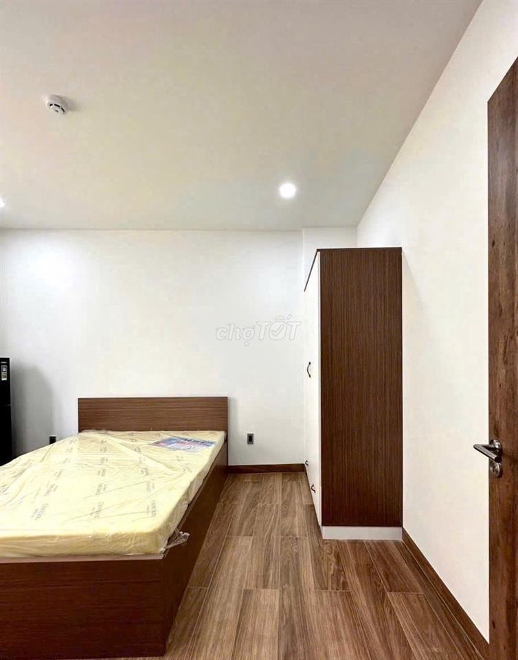 Hẻm 104 Thành Thái, P12, Q10. Cho thuê căn hộ dịch vụ. Full nội thất.