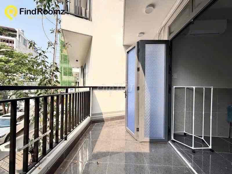 DUPLEX BALCONY RỘNG 35m2  ngay VẠN HẠNH MALL QUA ĐH KINH TẾ HCM 2 phút