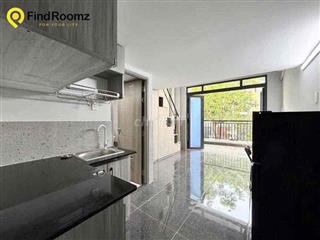 DUPLEX BALCONY RỘNG 35m2  ngay VẠN HẠNH MALL QUA ĐH KINH TẾ HCM 2 phút