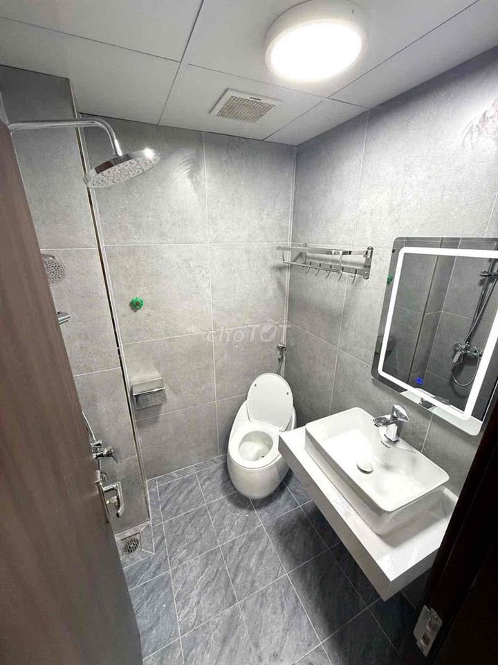 STUDIO FULL NỘI THẤT BAN CÔNG 30m2 NGAY TOÀ NHÀ VIETTEL