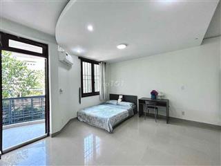 STUDIO BAN CÔNG 35m2 FULL NỘI THẤT MỚI TINH NGAY Q.3