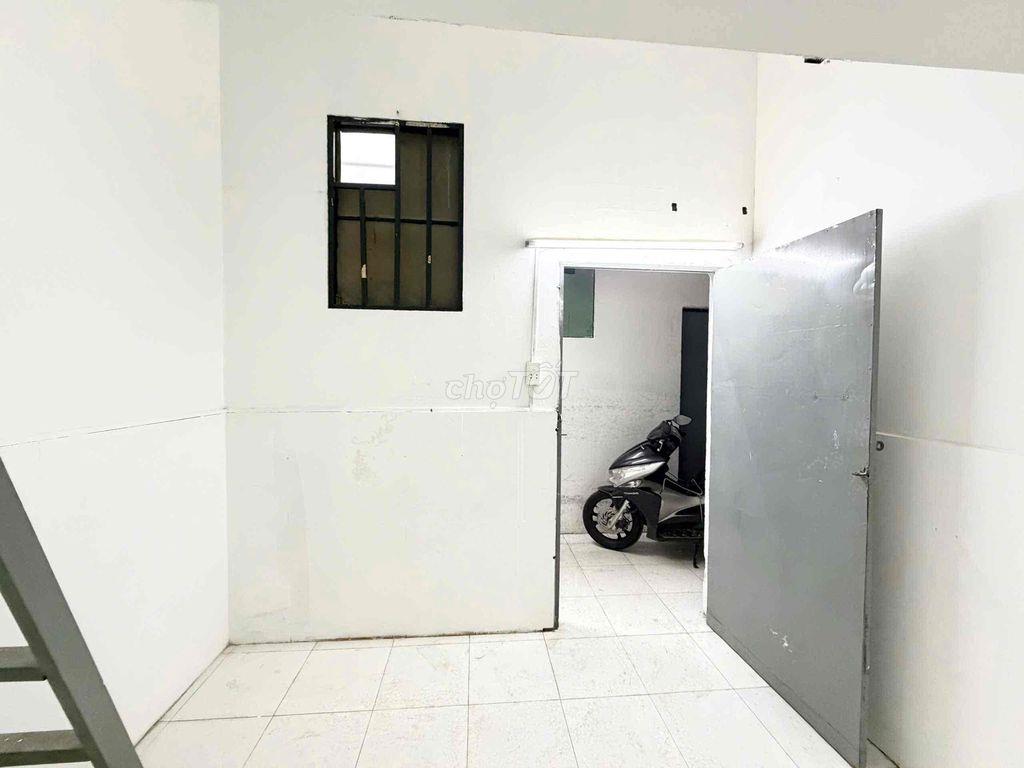 🔥Phòng trọ giá rẻ gần vòng xoay lê đại hành sẵn máy lạnh trống sẵn