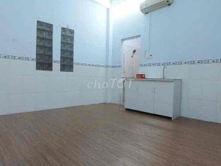 🔥Phòng trọ giá hssv gần cầu Nguyễn Văn Cừ trống sẵn thang máy