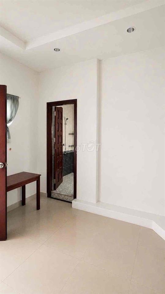 🔥Phòng trọ giá rẻ gần đh sgu , đh sư phạm , đh khtn nội thất đầy đủ